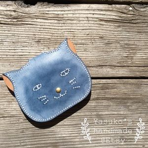 Handmade leather Cat wallet card holder wax blue
